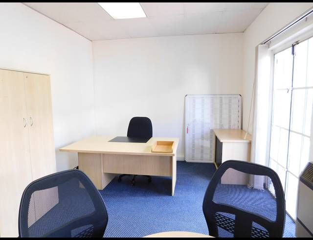 200M² OFFICE TO LET IN FERNDALE